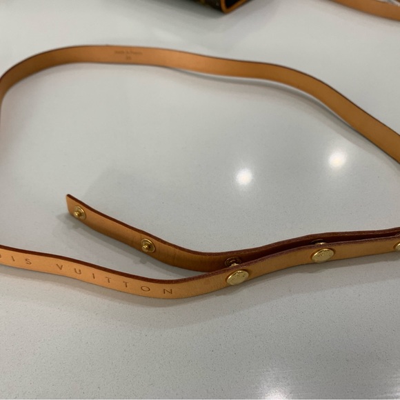 Authentic Louis Vuitton Florentine pochette - Picture 10 of 15